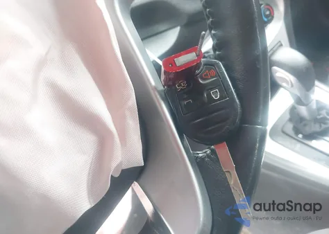 2015 Ford Fiesta Se z USA, uszkodzony, nr VIN 3FADP4EJ4FM204866